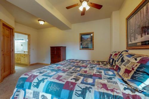 Twin Pines Cabin