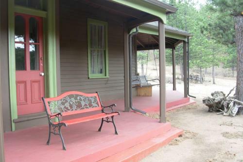 Dunraven Lodge