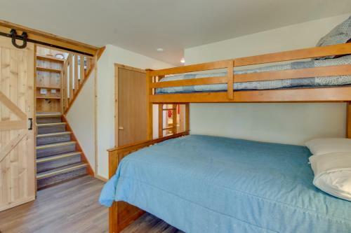 Deer Mountain Lodge South