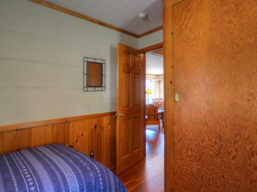 High Drive Cabin 2161