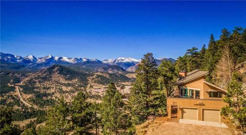 Apartamento Cedar Lower Condominium (2 Bedroom Condo)