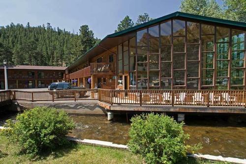Hotel Nicky's Resort