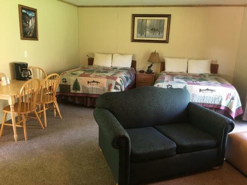 Lodge Riverview Pines