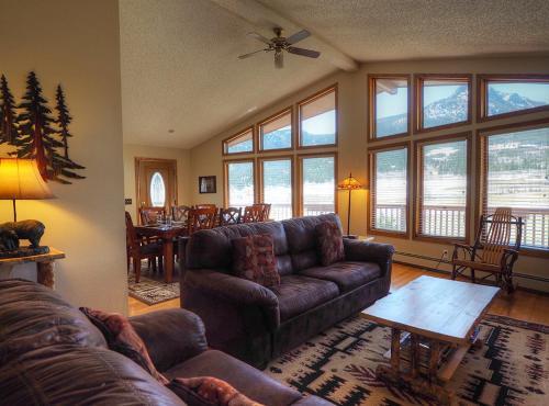 Lily Mountain Lodge - E.v.reg #3498 Home