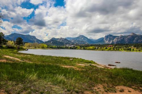 Deer Mountain Rest