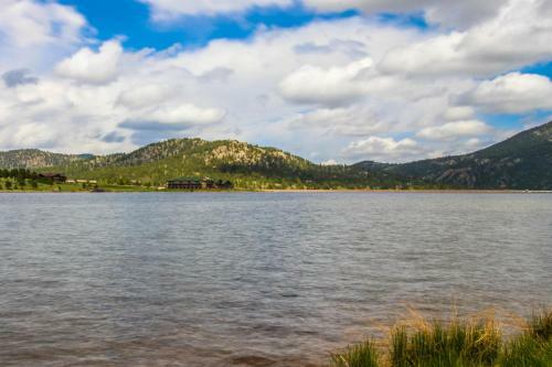 Deer Mountain Rest