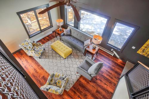Crest Cabin
