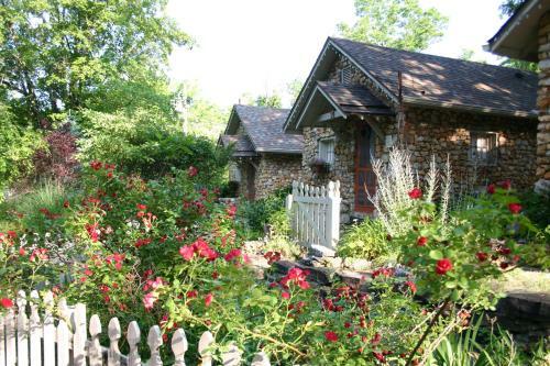 Rock Cottage Gardens B&B