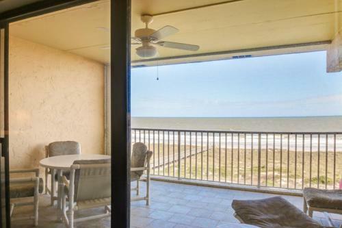 Atlantis #405 Apartment
