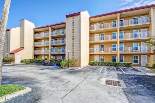 Atlantis #301 Apartment