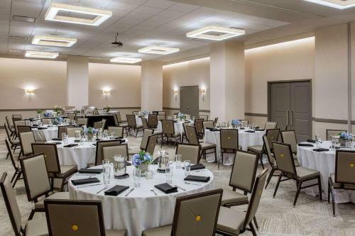 Cambria Hotel Philadelphia Downtown Center City