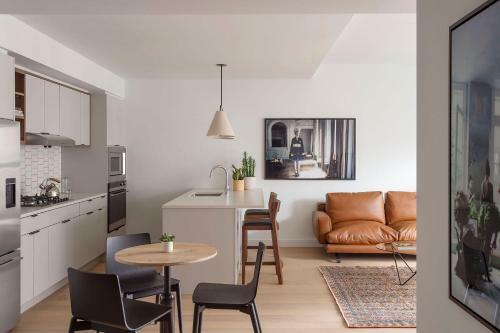 Hotel Roost East Market