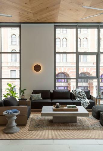 Hotel Roost East Market