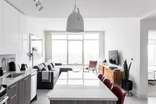 Apartamento Midtown Village 2012