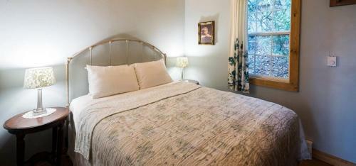 Posada Thorp House Inn & Cottages