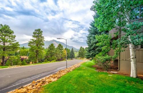 Peaceful Country Club Condo In The Pines
