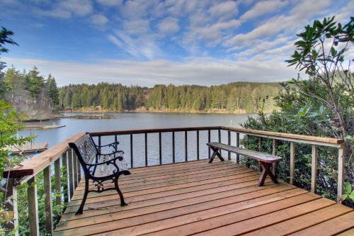Marcia's Mercer Lake Chateau