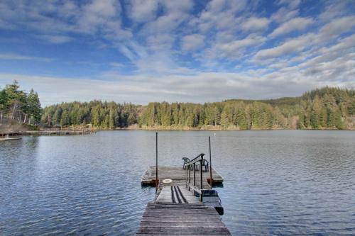 Marcia's Mercer Lake Chateau