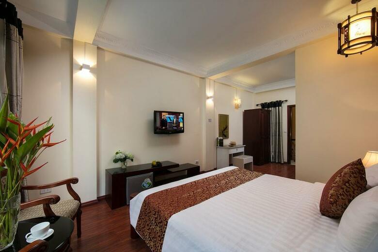 Hidden Charm Hotel