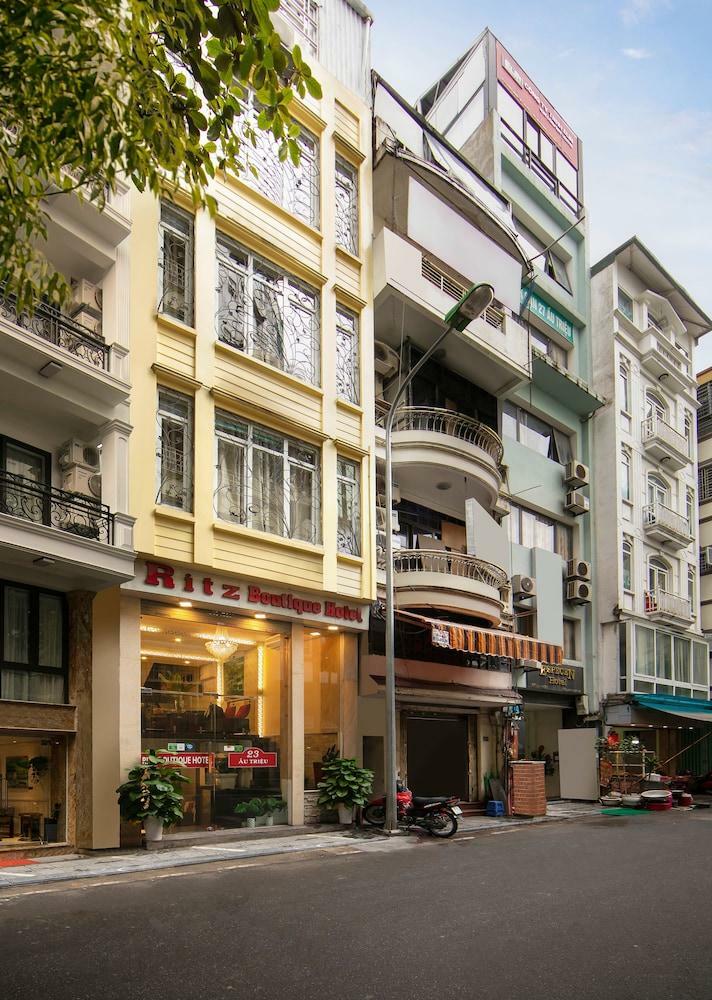 Hidden Charm Hotel