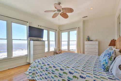 East Ashley Avenue 1709 - Paradise Weiss Home