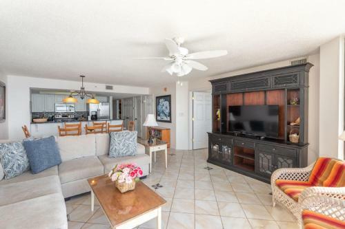 Apartamento Chas. Oceanfront 419 Condo