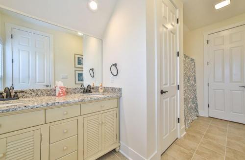 West Ashley Avenue 0420 - Sandy Bottoms Home