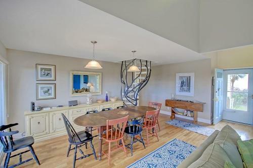 1578 East Ashley Home