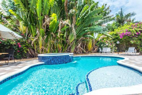 Breezy Point: Steps To The Beach