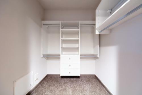 Fully Furnished Apartments - Las Olas