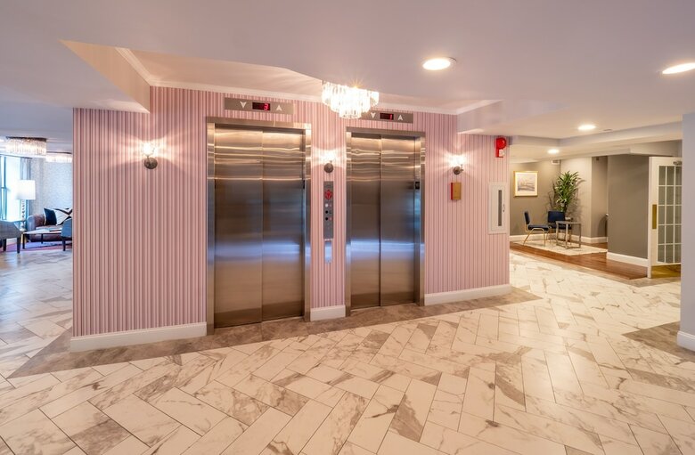 Hotel West End Washington Dc Tapestry Collection