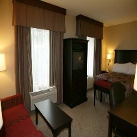 Hotel Hampton Inn And Suites By Hilton Laval