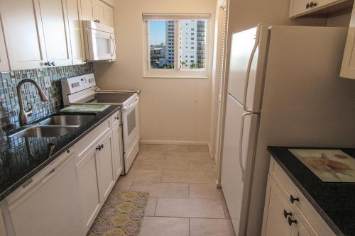Leonardo Arms #610 Apartment
