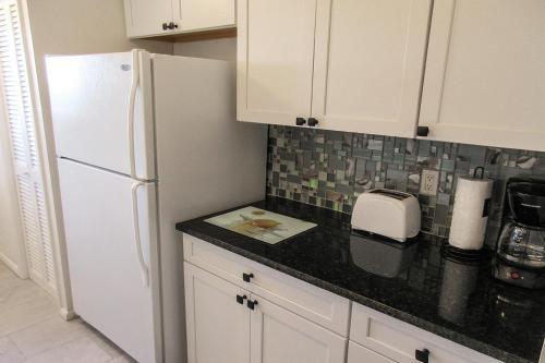 Leonardo Arms #610 Apartment