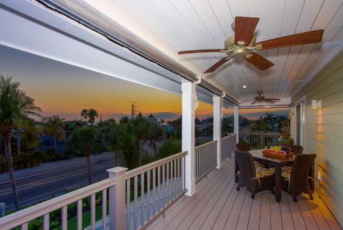 Endless Summer - Fort Myers Beach