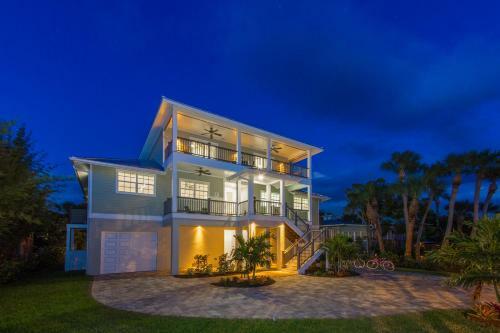 Endless Summer - Fort Myers Beach