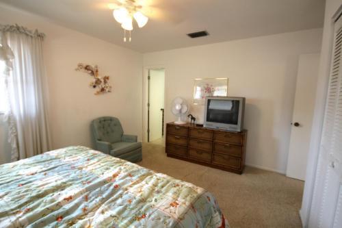 Apartamento 7946 Estero Blvd., Upstairs Duplex