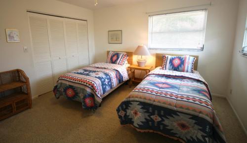 Apartamento 7946 Estero Blvd., Upstairs Duplex
