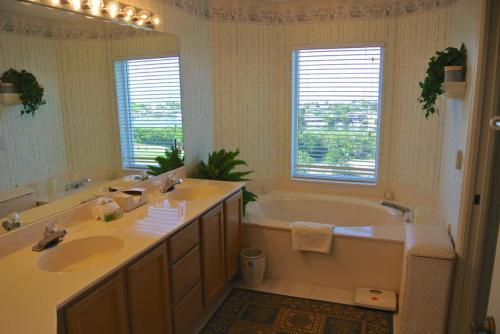 Apartamento Waterside - Three Bedroom Condominium 283