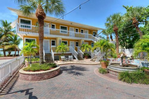 Hotel Tiki On The Beach