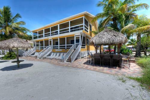 Hotel Tiki On The Beach