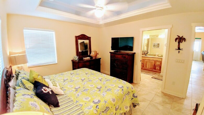 Blue Starfish Estate - Three Bedroom Home