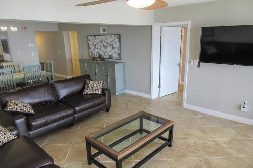 Eden House #403 Apartment