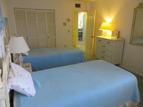 Riviera Club #704 Apartment