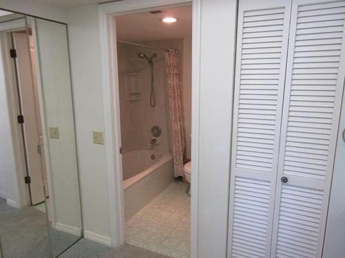 Riviera Club #704 Apartment