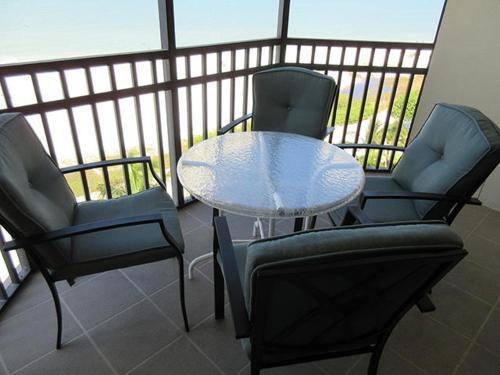 Riviera Club #704 Apartment