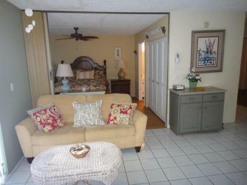 Estero Beach & Tennis #506a Apartment