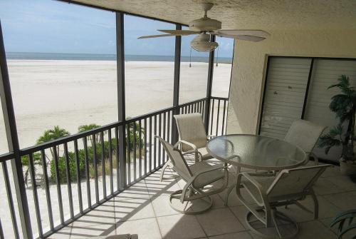 Carlos Pointe #231 Apartment