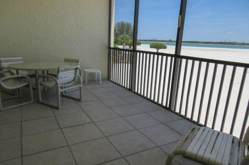 Carlos Pointe #131 Apartment