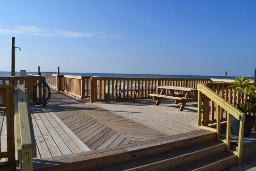Apartamento Emerald Isle 312 Condo